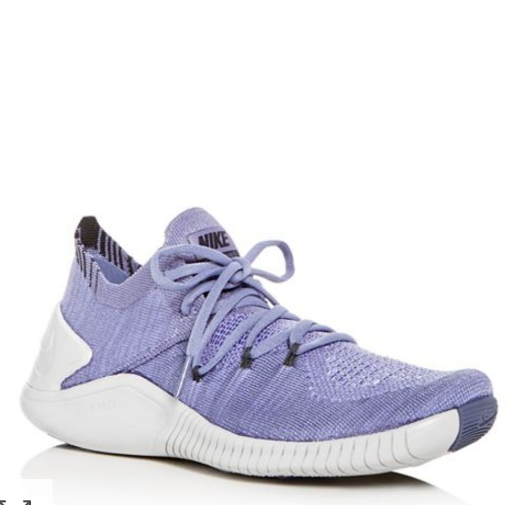 NIKE Flyknit TR